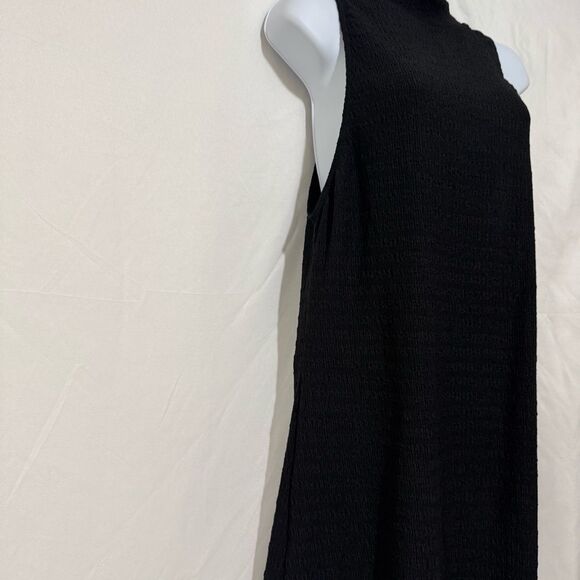 Urban Outfitters Knot Cutout
Mini Dress Size XL - Picture 2 of 5